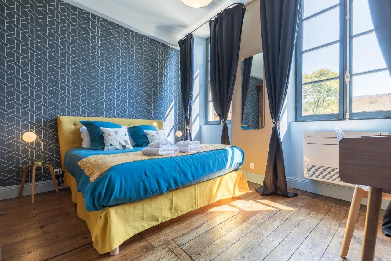 モン・ド・マルサン Le Logis D'Augustin Bed & Breakfast エクステリア 写真